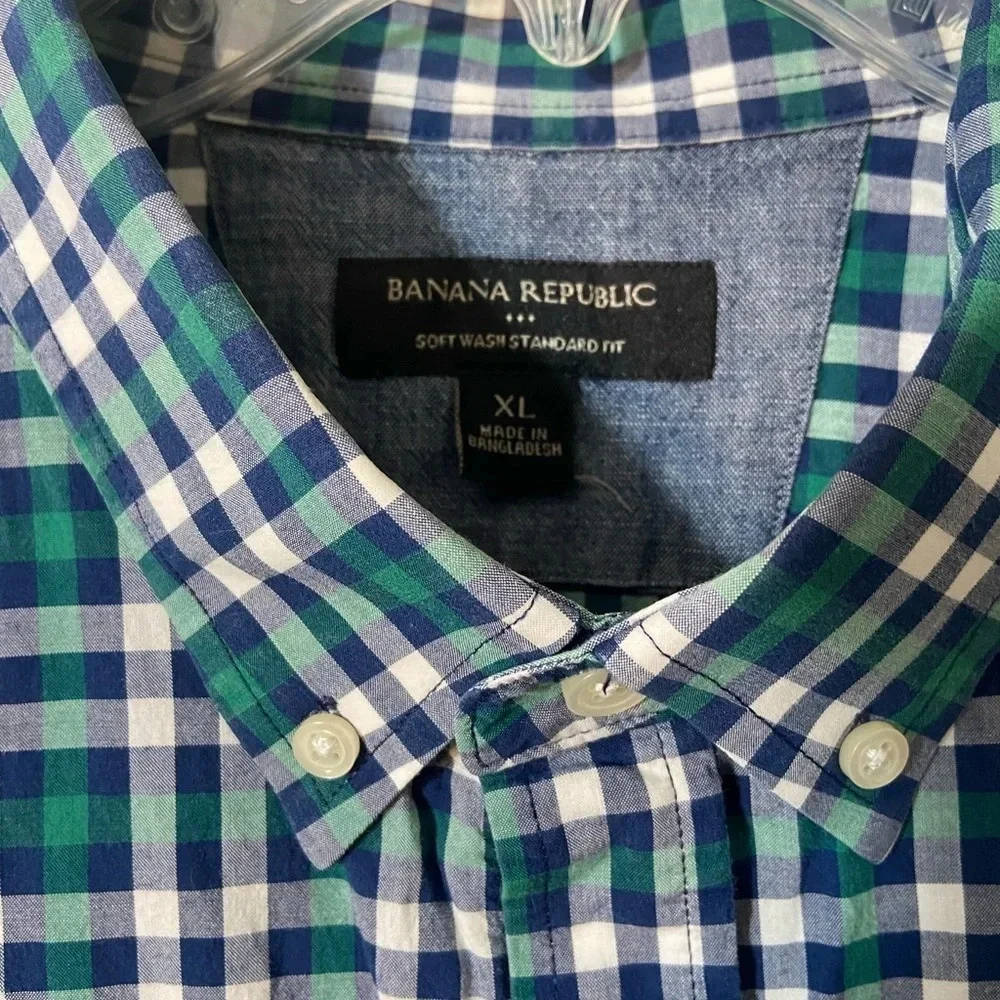 Banana Republic button down-size XL